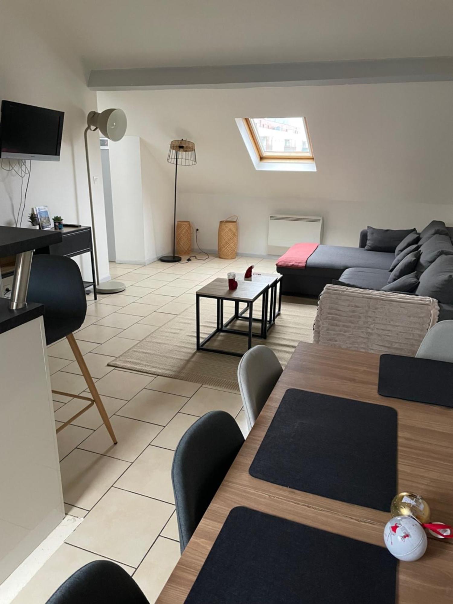 Appartement Atelier Voyageur à Chartres Extérieur photo