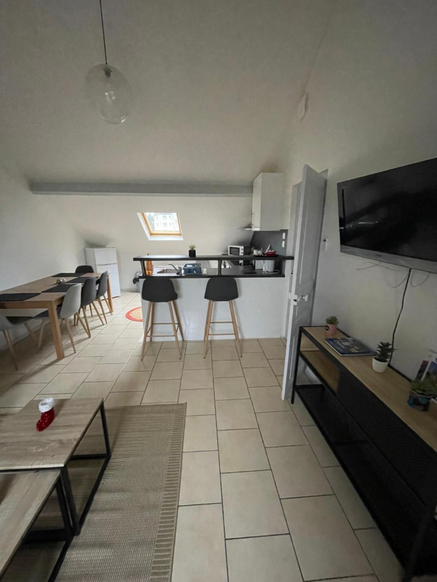 Appartement Atelier Voyageur à Chartres Extérieur photo